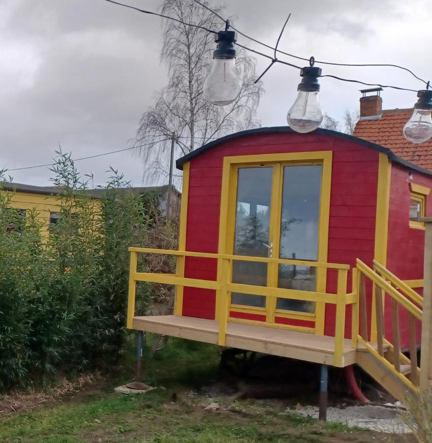 Roulotte Et Sauna De Tonton Bouvy Au Domaine Du Reuze Winnezeele Buitenkant foto